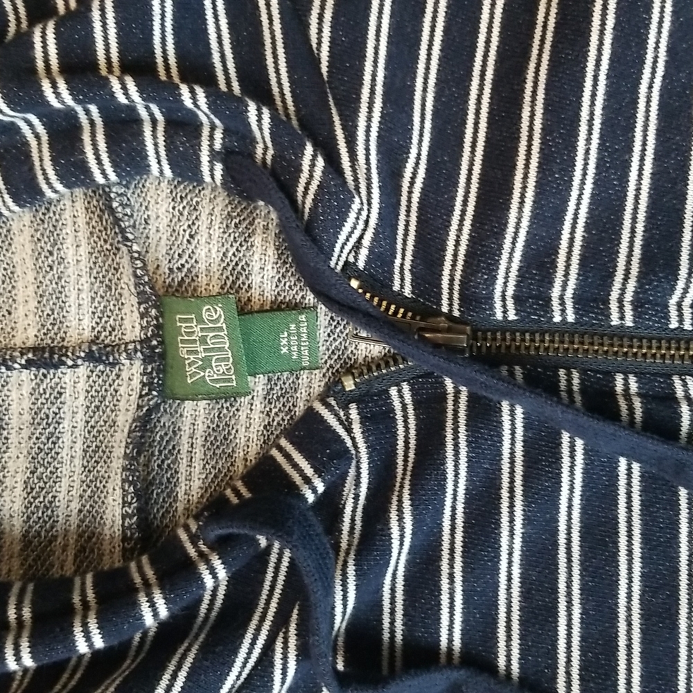 WILD FABLE Navy Striped 3/4 Zip Cropped Hoodie - Picture 3 of 12